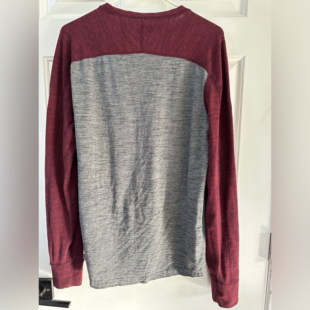 American Eagle Men’s Longsleeve - Picture 4 of 5